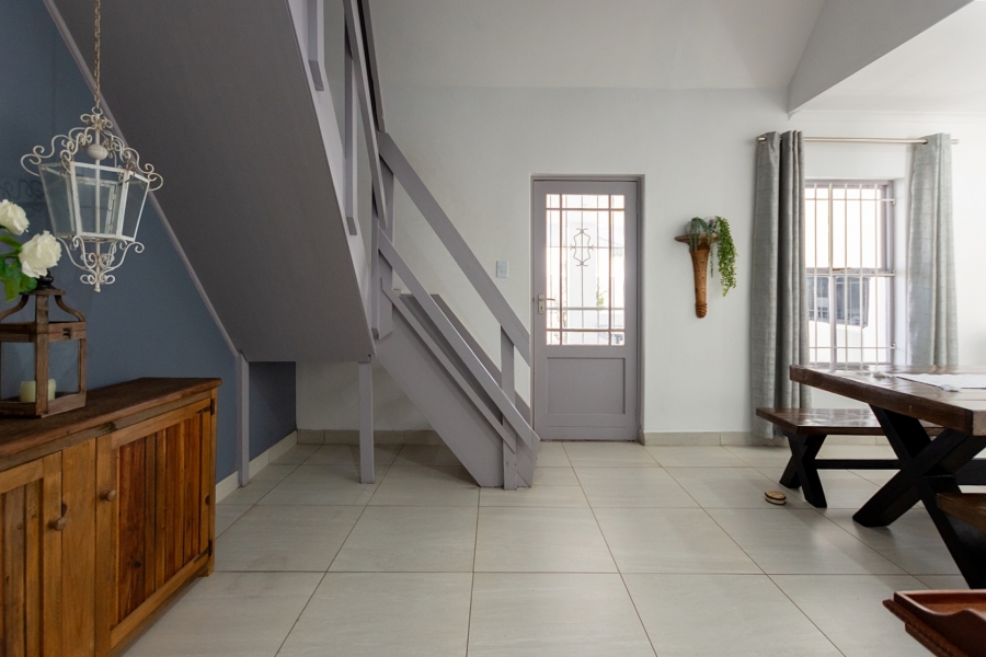 4 Bedroom Property for Sale in Mykonos Western Cape